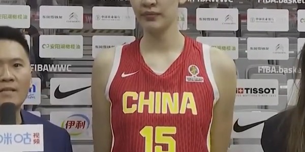乐鱼官网下载-输比利时采访！杨舒予韩旭直指检验学习，李月汝不满防守与自责！